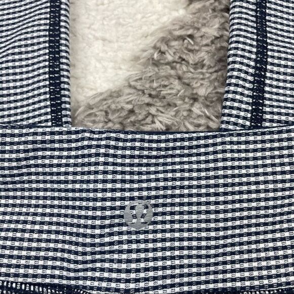 Lululemon Coast To Class Pant - Picture 5 of 6